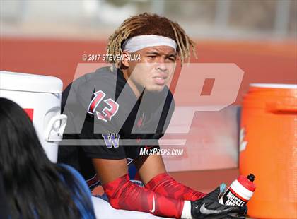 Thumbnail 3 in Serra vs. Punahou (Honor Bowl) photogallery.