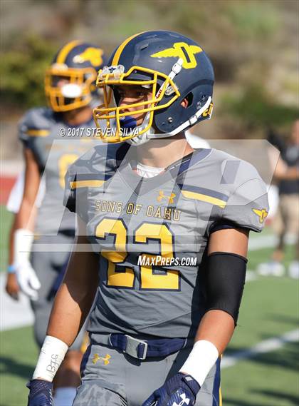 Thumbnail 2 in Serra vs. Punahou (Honor Bowl) photogallery.