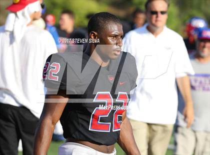 Thumbnail 2 in Serra vs. Punahou (Honor Bowl) photogallery.
