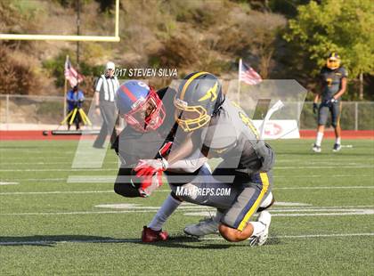 Thumbnail 2 in Serra vs. Punahou (Honor Bowl) photogallery.