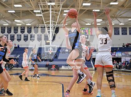 Thumbnail 2 in Beavercreek vs. Springboro photogallery.