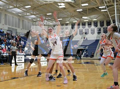 Thumbnail 2 in Beavercreek vs. Springboro photogallery.