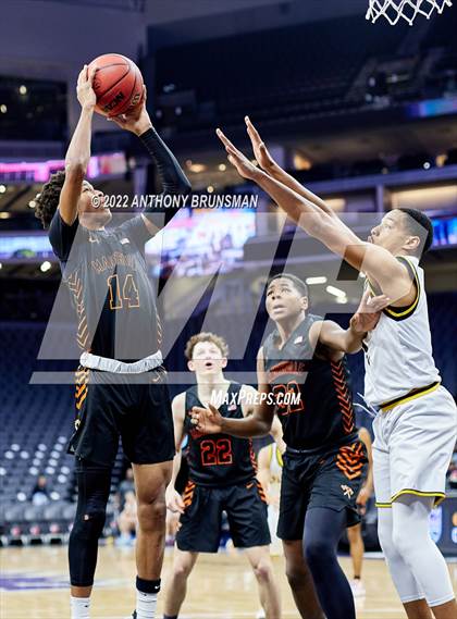 Thumbnail 3 in Lathrop vs. Marysville photogallery.