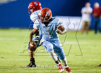 Thumbnail 1 in Skyline vs. Horn (Cotton Bowl Stadium Prep Showcase) photogallery.