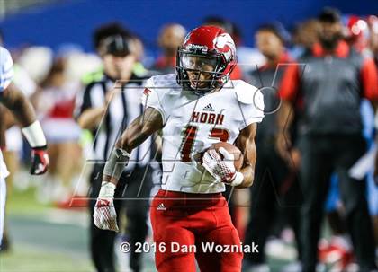 Thumbnail 2 in Skyline vs. Horn (Cotton Bowl Stadium Prep Showcase) photogallery.