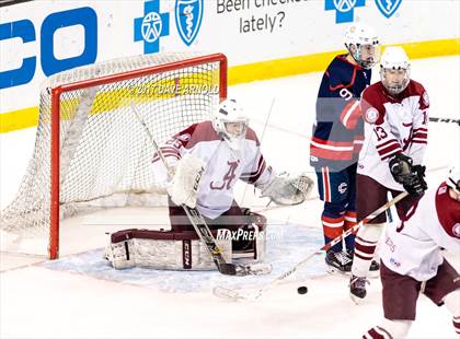 Thumbnail 3 in Central Catholic vs. Arlington (MIAA Division 1A Final) photogallery.