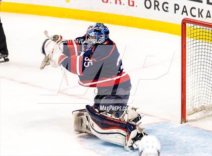Thumbnail 3 in Central Catholic vs. Arlington (MIAA Division 1A Final) photogallery.