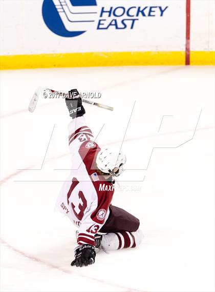 Thumbnail 3 in Central Catholic vs. Arlington (MIAA Division 1A Final) photogallery.