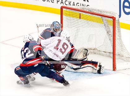 Thumbnail 3 in Central Catholic vs. Arlington (MIAA Division 1A Final) photogallery.