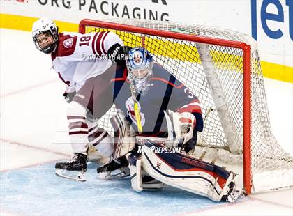 Thumbnail 2 in Central Catholic vs. Arlington (MIAA Division 1A Final) photogallery.