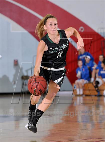 Thumbnail 3 in Colfax vs. Capital Christian (Lady Bulldogs Winter Classic) photogallery.