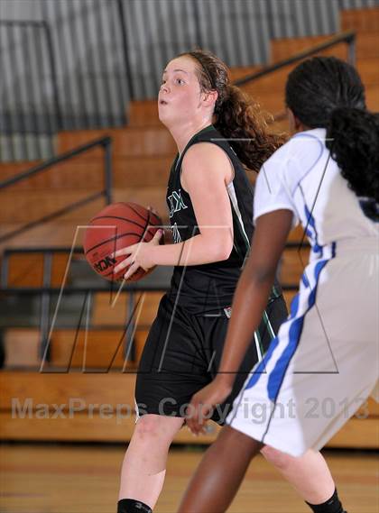 Thumbnail 3 in Colfax vs. Capital Christian (Lady Bulldogs Winter Classic) photogallery.