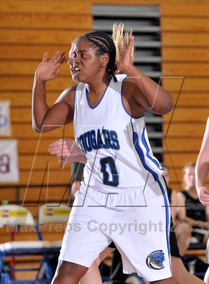 Thumbnail 3 in Colfax vs. Capital Christian (Lady Bulldogs Winter Classic) photogallery.