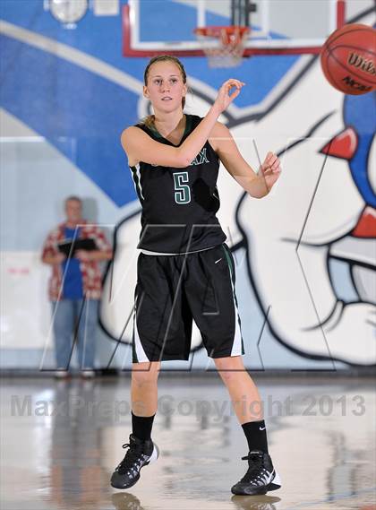 Thumbnail 2 in Colfax vs. Capital Christian (Lady Bulldogs Winter Classic) photogallery.