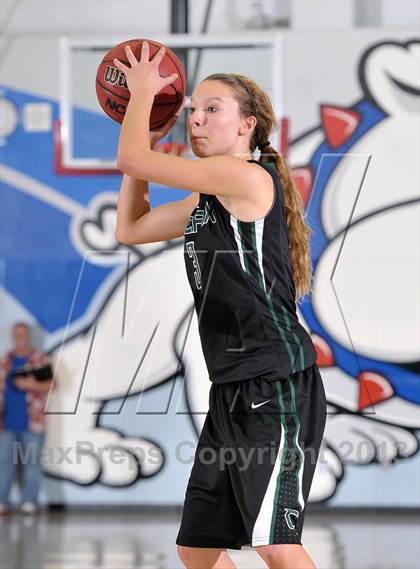 Thumbnail 3 in Colfax vs. Capital Christian (Lady Bulldogs Winter Classic) photogallery.