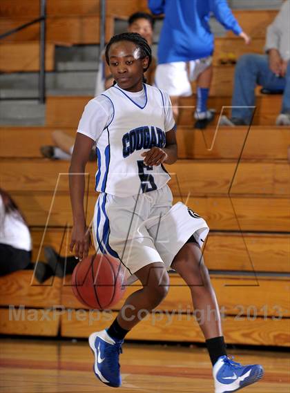 Thumbnail 2 in Colfax vs. Capital Christian (Lady Bulldogs Winter Classic) photogallery.