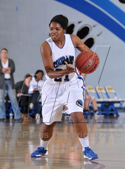 Thumbnail 1 in Colfax vs. Capital Christian (Lady Bulldogs Winter Classic) photogallery.