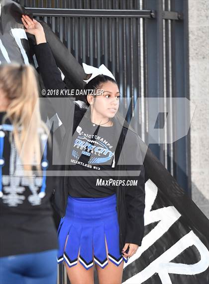 Thumbnail 1 in De Leon vs. Wolfe City (UIL 2A Division 1 Region 2 Area) photogallery.