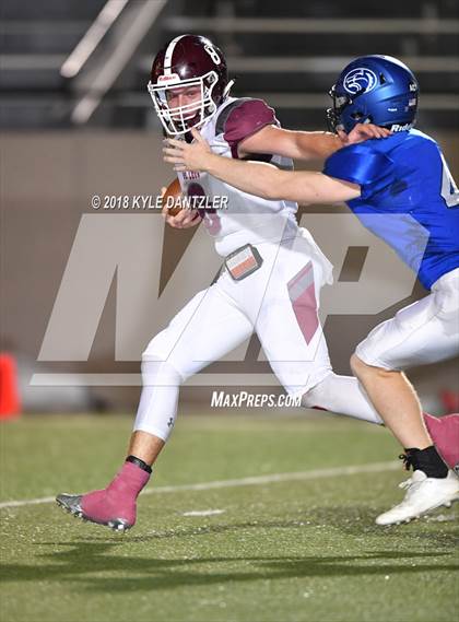 Thumbnail 3 in De Leon vs. Wolfe City (UIL 2A Division 1 Region 2 Area) photogallery.
