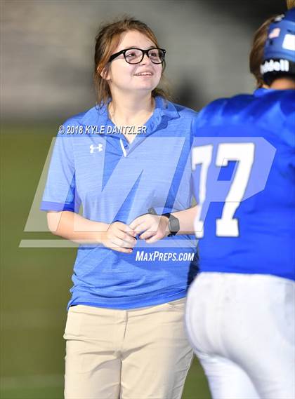 Thumbnail 3 in De Leon vs. Wolfe City (UIL 2A Division 1 Region 2 Area) photogallery.
