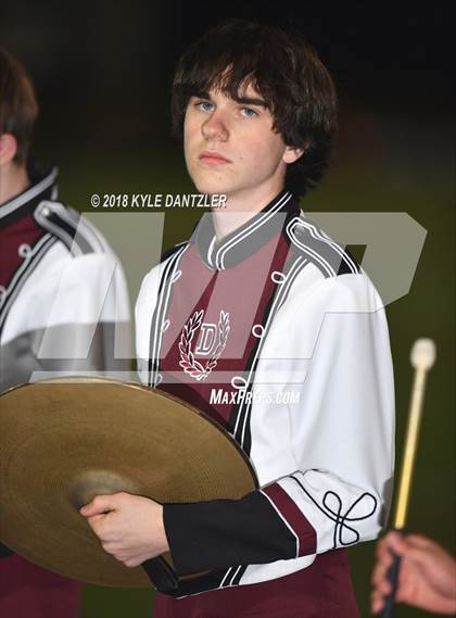 Thumbnail 1 in De Leon vs. Wolfe City (UIL 2A Division 1 Region 2 Area) photogallery.