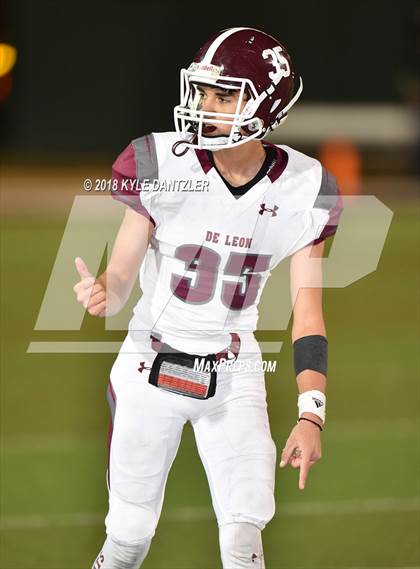 Thumbnail 3 in De Leon vs. Wolfe City (UIL 2A Division 1 Region 2 Area) photogallery.
