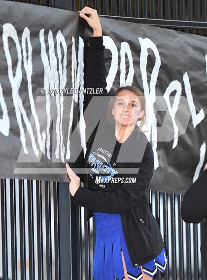 Thumbnail 2 in De Leon vs. Wolfe City (UIL 2A Division 1 Region 2 Area) photogallery.