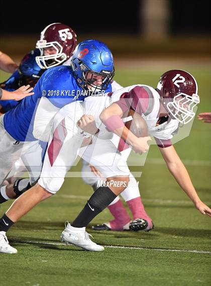 Thumbnail 2 in De Leon vs. Wolfe City (UIL 2A Division 1 Region 2 Area) photogallery.