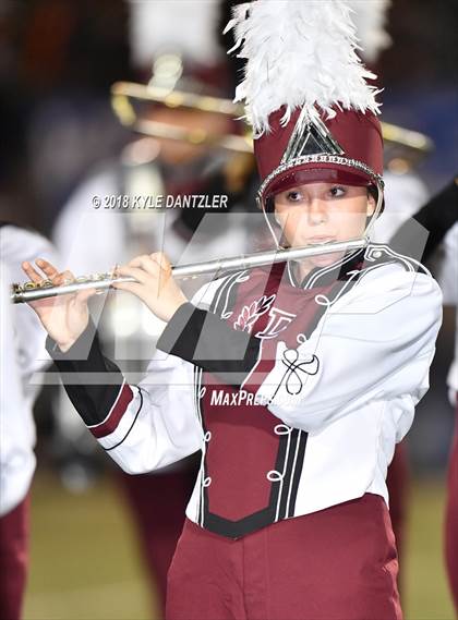 Thumbnail 1 in De Leon vs. Wolfe City (UIL 2A Division 1 Region 2 Area) photogallery.