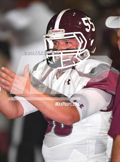 Thumbnail 1 in De Leon vs. Wolfe City (UIL 2A Division 1 Region 2 Area) photogallery.