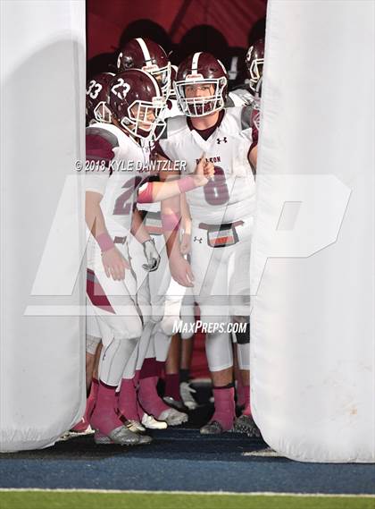 Thumbnail 1 in De Leon vs. Wolfe City (UIL 2A Division 1 Region 2 Area) photogallery.