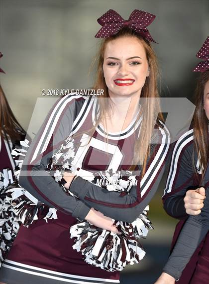 Thumbnail 3 in De Leon vs. Wolfe City (UIL 2A Division 1 Region 2 Area) photogallery.