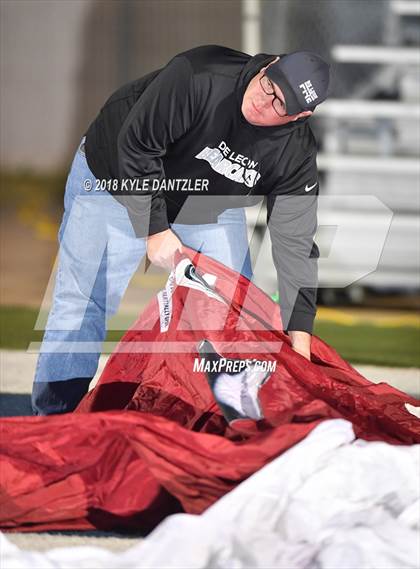Thumbnail 3 in De Leon vs. Wolfe City (UIL 2A Division 1 Region 2 Area) photogallery.