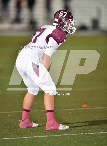 Thumbnail 1 in De Leon vs. Wolfe City (UIL 2A Division 1 Region 2 Area) photogallery.