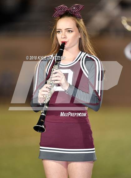 Thumbnail 3 in De Leon vs. Wolfe City (UIL 2A Division 1 Region 2 Area) photogallery.