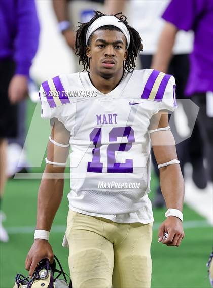 Thumbnail 1 in Windthorst vs. Mart (UIL Class 2A Division 2 State Final) photogallery.