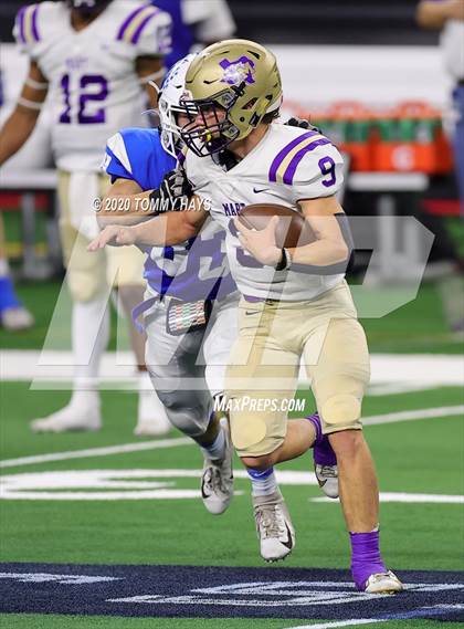 Thumbnail 2 in Windthorst vs. Mart (UIL Class 2A Division 2 State Final) photogallery.