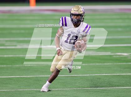 Thumbnail 3 in Windthorst vs. Mart (UIL Class 2A Division 2 State Final) photogallery.