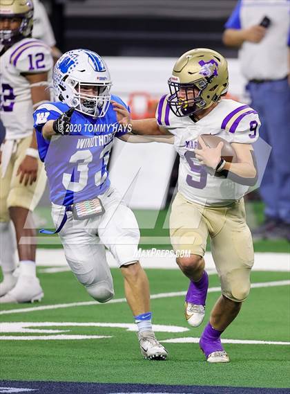 Thumbnail 2 in Windthorst vs. Mart (UIL Class 2A Division 2 State Final) photogallery.