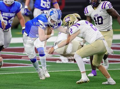 Thumbnail 3 in Windthorst vs. Mart (UIL Class 2A Division 2 State Final) photogallery.