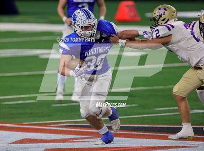 Thumbnail 2 in Windthorst vs. Mart (UIL Class 2A Division 2 State Final) photogallery.