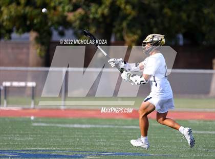 Thumbnail 2 in St. John Bosco vs. Edison photogallery.