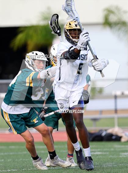 Thumbnail 3 in St. John Bosco vs. Edison photogallery.