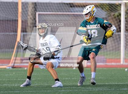 Thumbnail 3 in St. John Bosco vs. Edison photogallery.