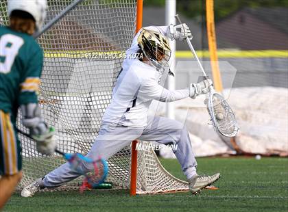 Thumbnail 2 in St. John Bosco vs. Edison photogallery.