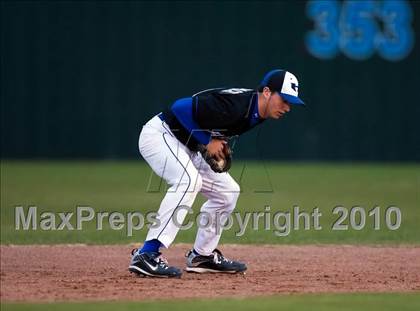 Thumbnail 2 in Hebron vs. Arlington (Rawlings Lake Cities Classic) photogallery.