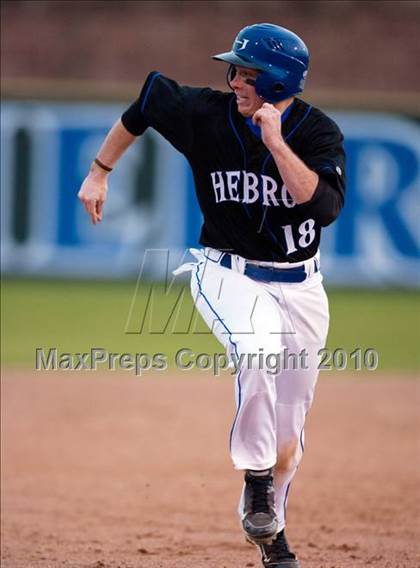 Thumbnail 2 in Hebron vs. Arlington (Rawlings Lake Cities Classic) photogallery.