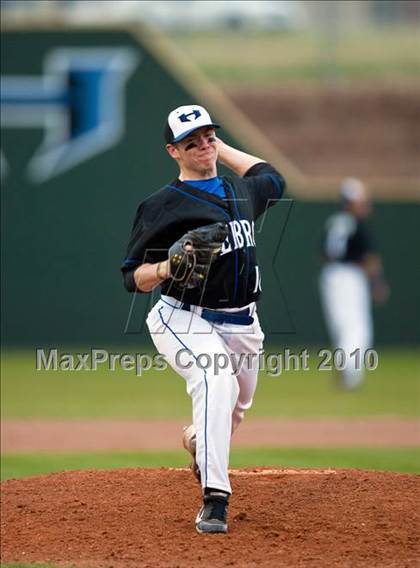Thumbnail 2 in Hebron vs. Arlington (Rawlings Lake Cities Classic) photogallery.