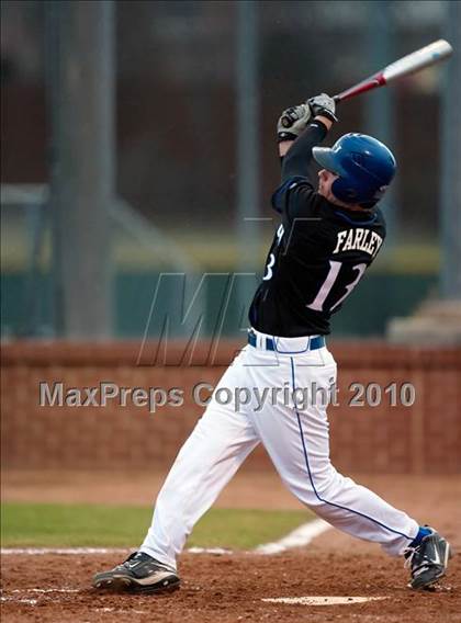Thumbnail 3 in Hebron vs. Arlington (Rawlings Lake Cities Classic) photogallery.
