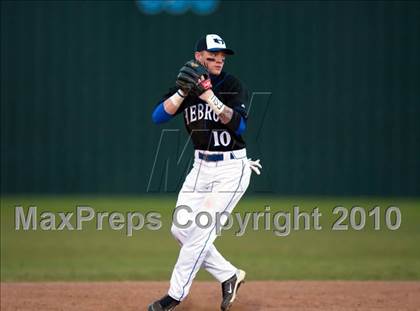 Thumbnail 2 in Hebron vs. Arlington (Rawlings Lake Cities Classic) photogallery.